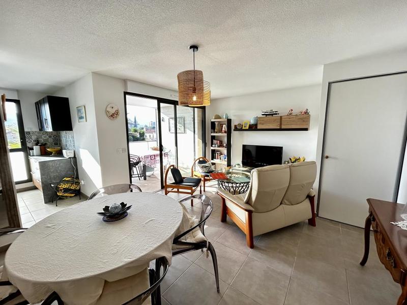 Appartement - 83 m² - 4 pièces