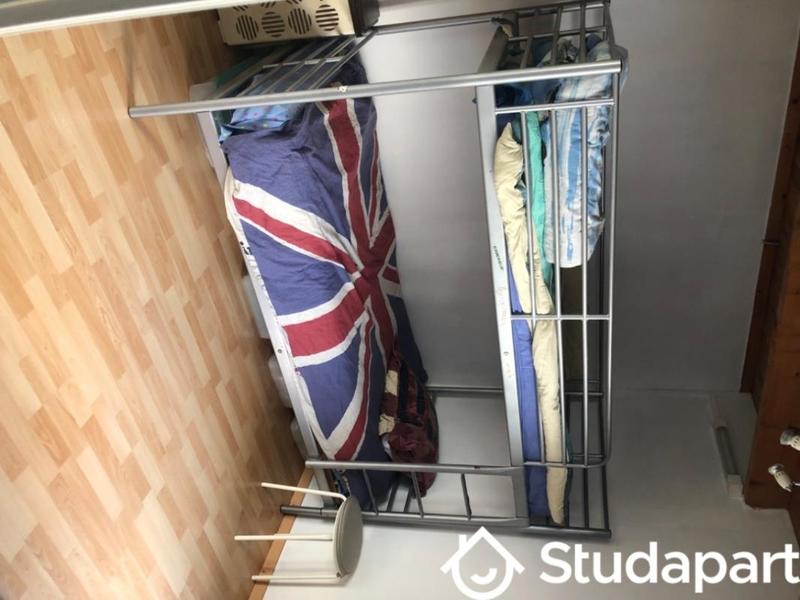 Chambre - 12 m² - 1 pièce