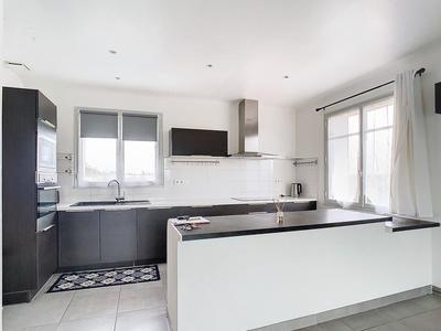 Pavillon - 155 m² - 7 pièces