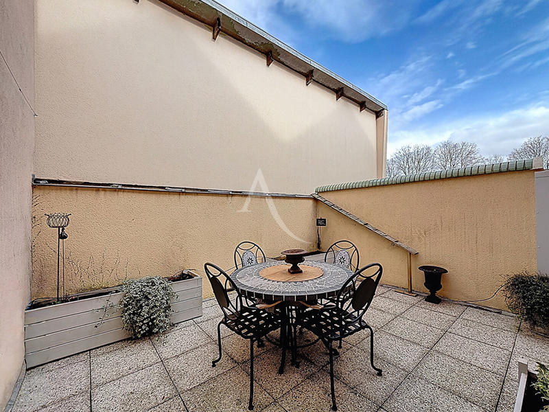 Appartement - 120 m² - 4 pièces