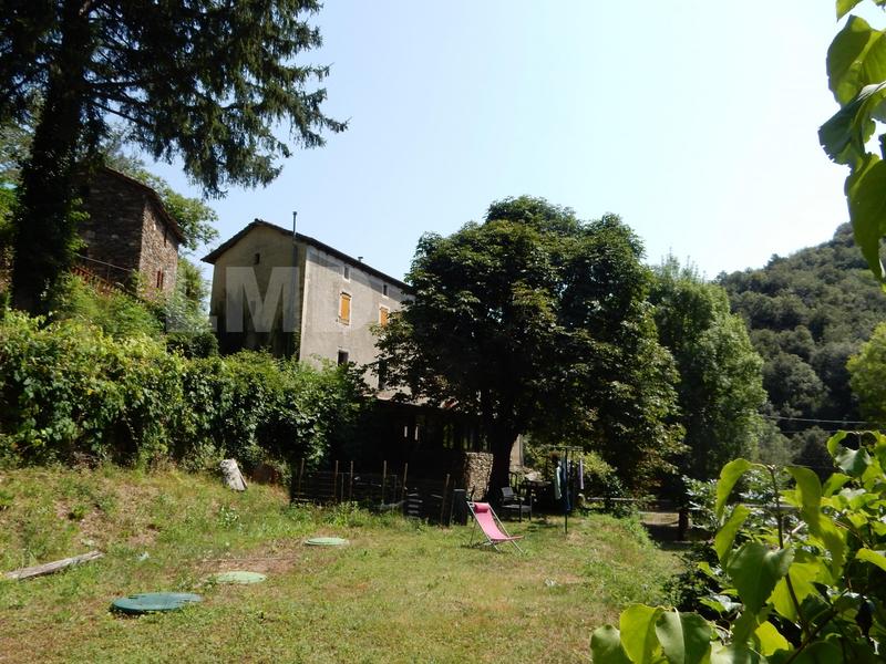 Maison - 385 m² - 19 pièces