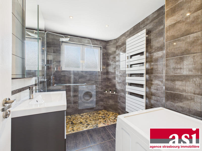 Appartement - 80 m² - 4 pièces