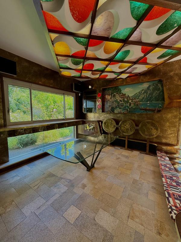 Maison traditionnelle - 232 m² - 7 pièces