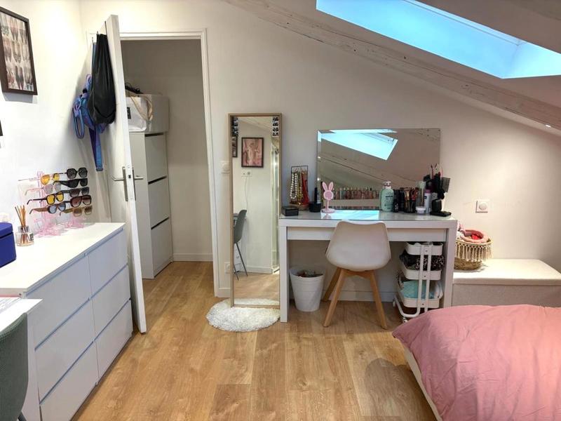 Appartement - 90 m² - 3 pièces