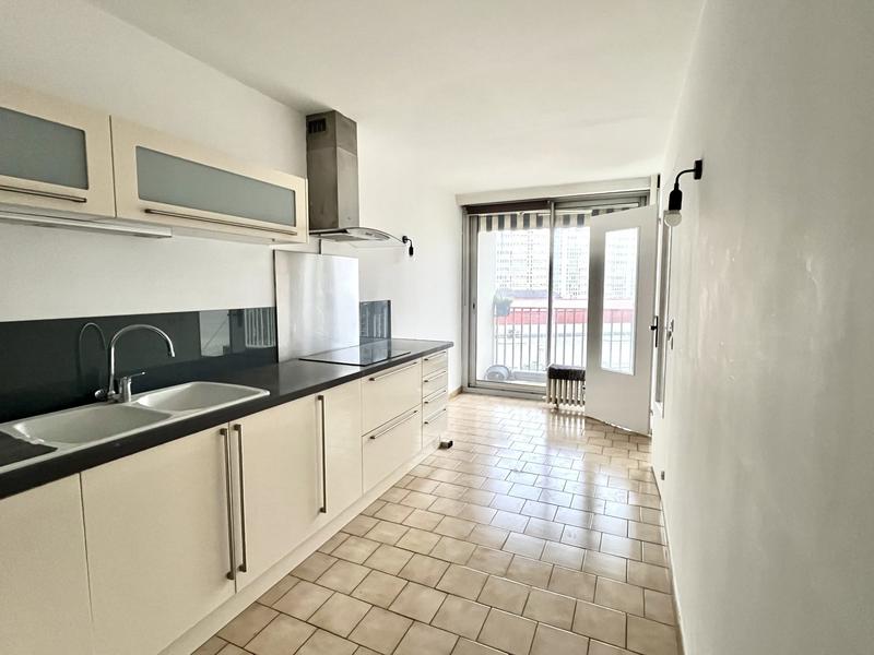 Appartement - 97 m² - 5 pièces