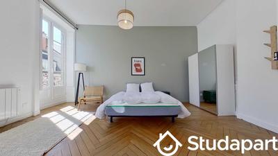 Chambre - 11 m² - 1 pièce