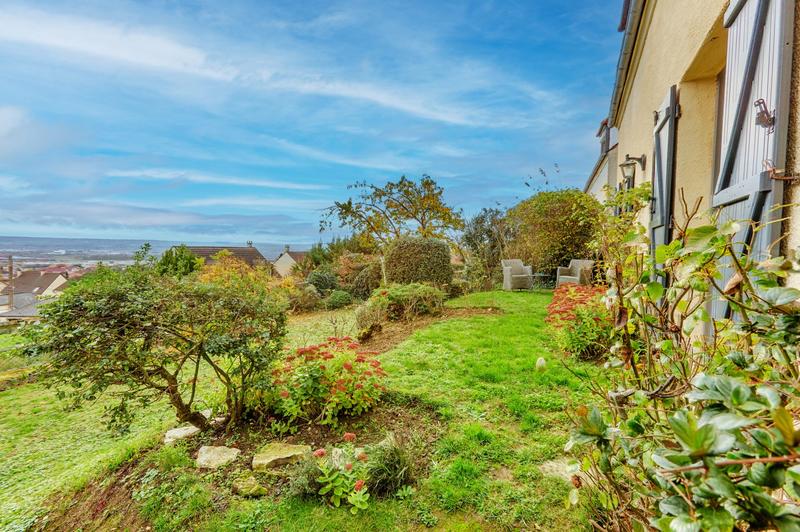 Maison - 138 m² - 5 pièces