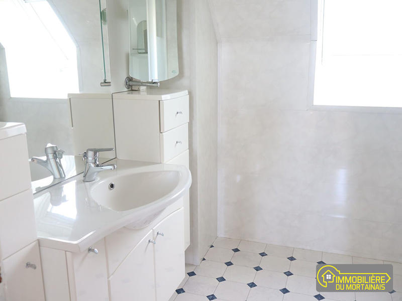 Maison - 140 m² - 5 pièces