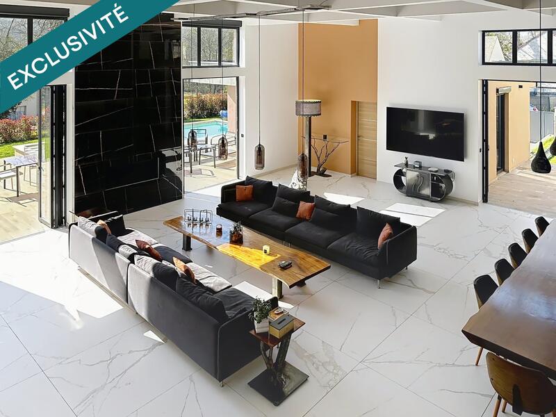 Maison - 500 m² - 9 pièces