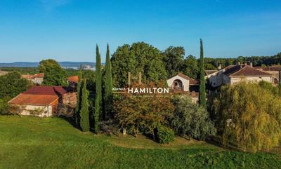 Maison de maîtres - 506 m² - 19 pièces