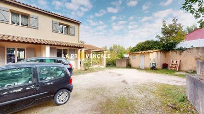 Maison - 104 m² - 5 pièces