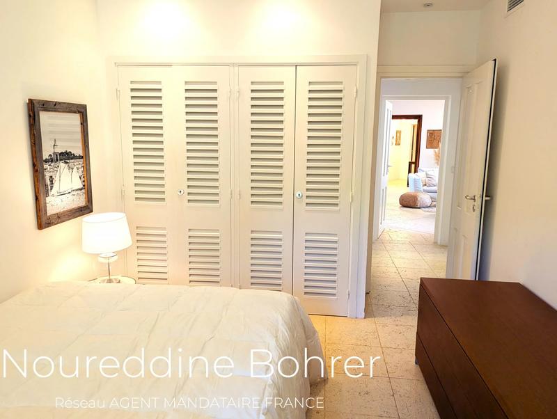 Maison - 251 m² - 7 pièces