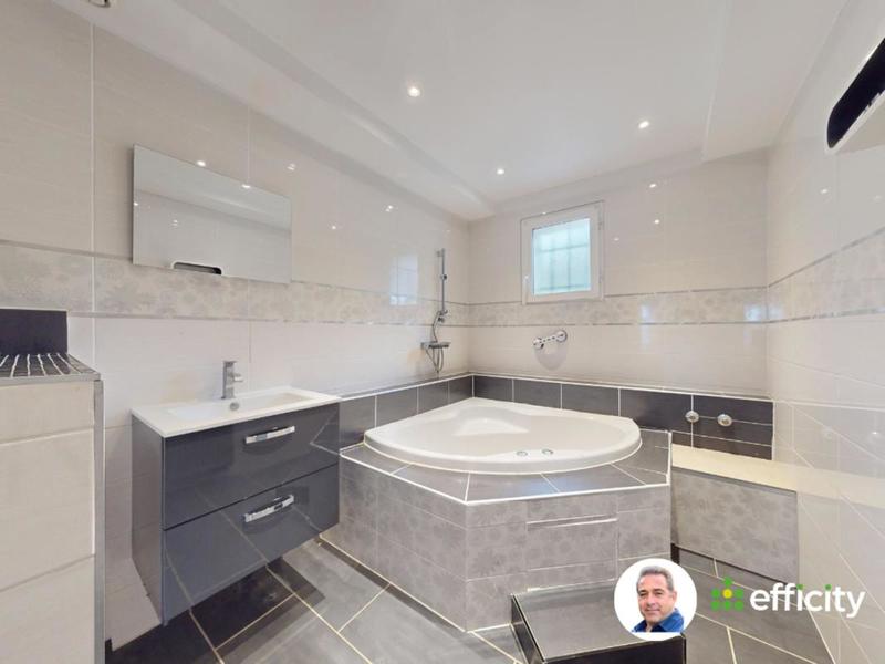 Villa - 175 m² - 6 pièces