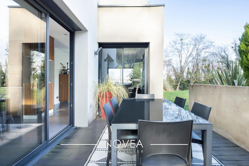 Maison contemporaine - 130 m² - 4 pièces