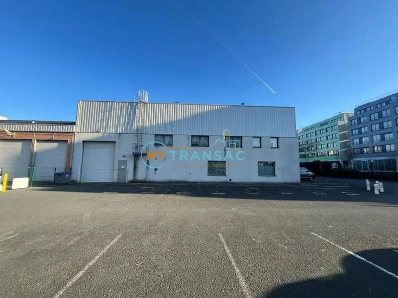 Local d'activité / Entrepôt - 1 188 m²