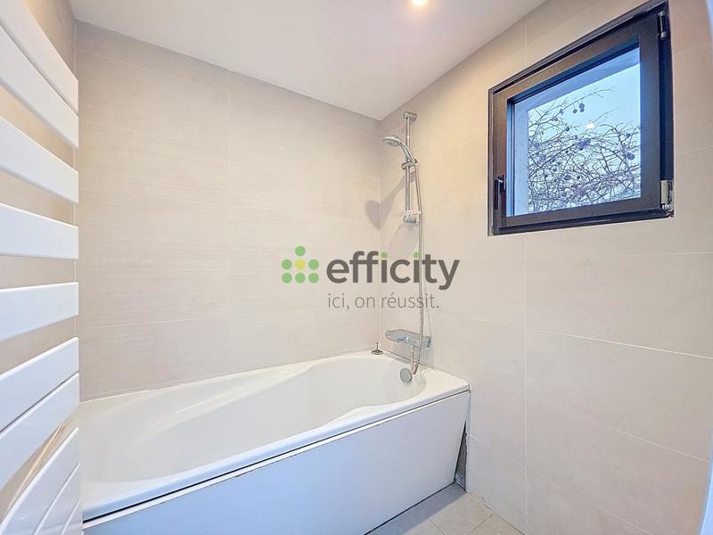 Maison - 152 m² - 7 pièces