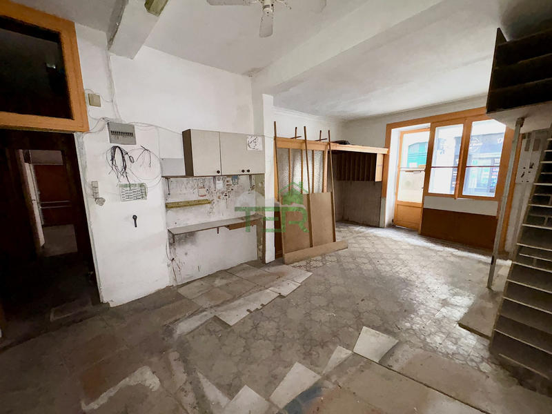 Local commercial - 85 m² - 2 pièces