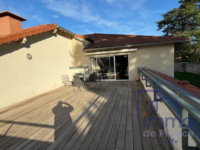 Appartement - 115 m² - 4 pièces