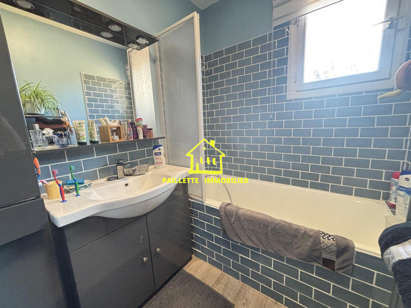 Maison traditionnelle - 111 m² - 5 pièces