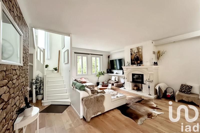 Maison - 159 m² - 7 pièces