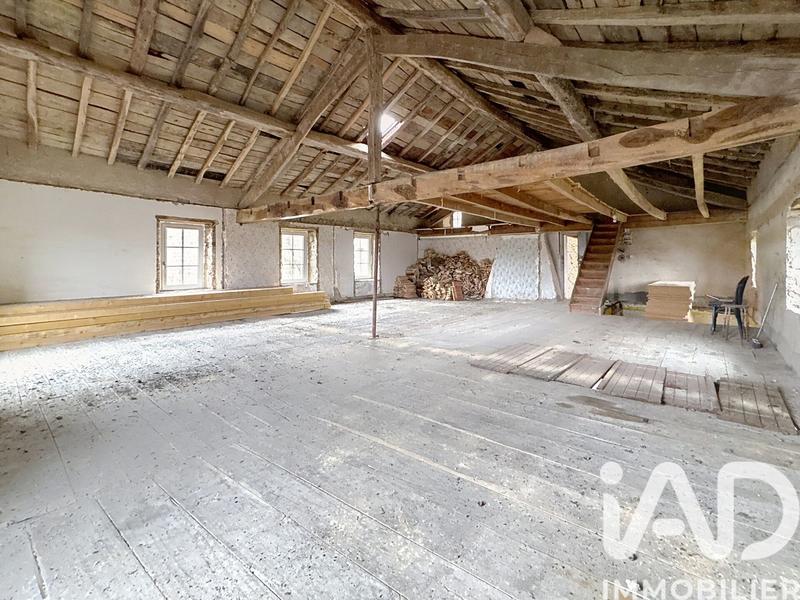 Maison de village - 200 m² - 2 pièces