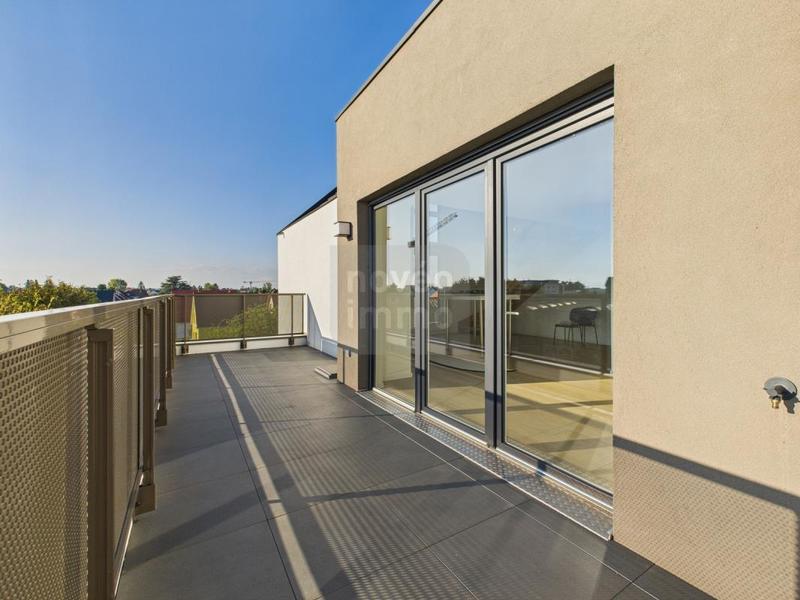 Duplex - 111 m² - 5 pièces