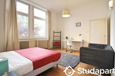 Chambre - 13 m² - 1 pièce