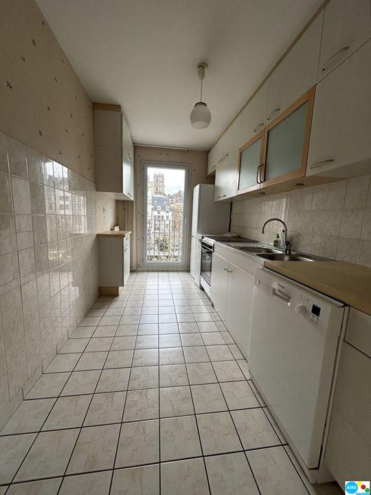 Appartement - 94 m² - 5 pièces