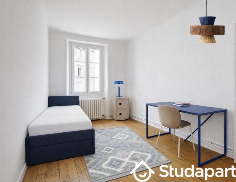 Chambre - 11 m² - 1 pièce
