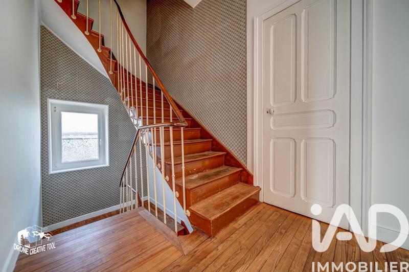 Maison - 201 m² - 7 pièces