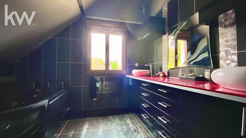 Maison - 164 m² - 6 pièces