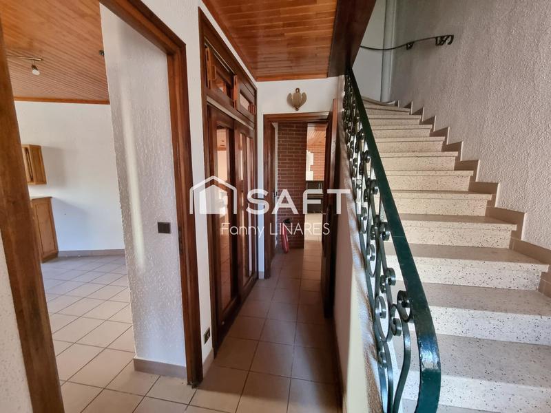 Maison - 226 m² - 8 pièces