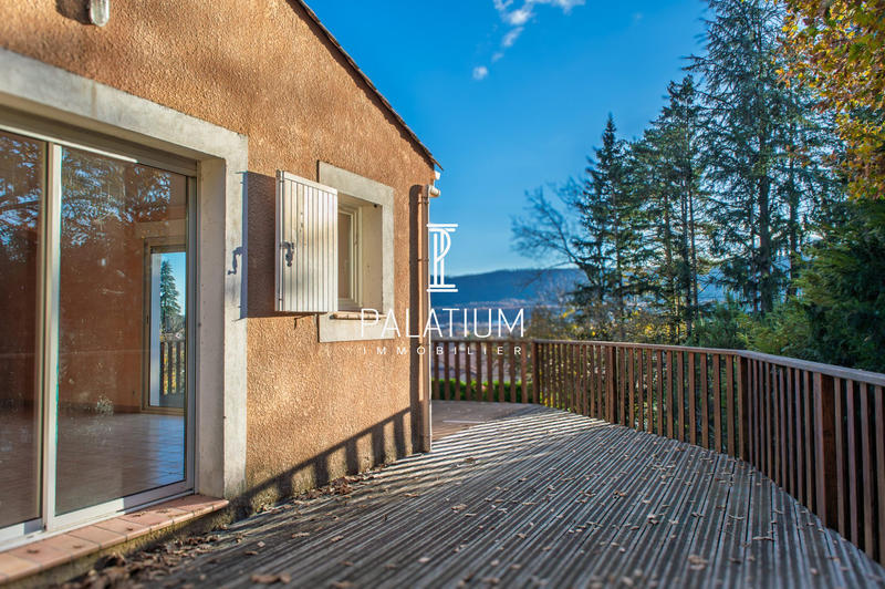 Maison - 104 m² - 5 pièces