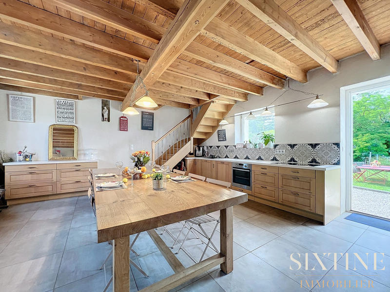 Ferme - 247 m² - 11 pièces