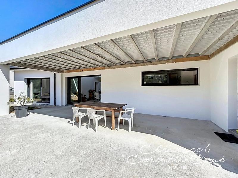 Maison - 186 m² - 6 pièces