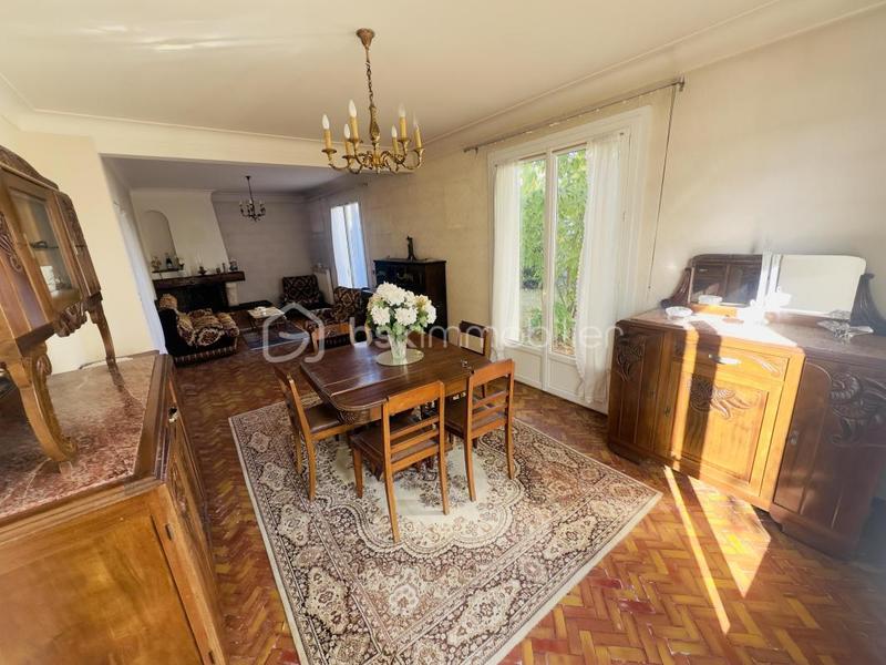 Maison - 185 m² - 6 pièces