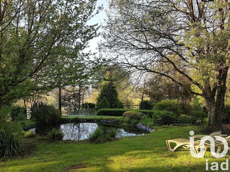 Maison - 350 m² - 6 pièces