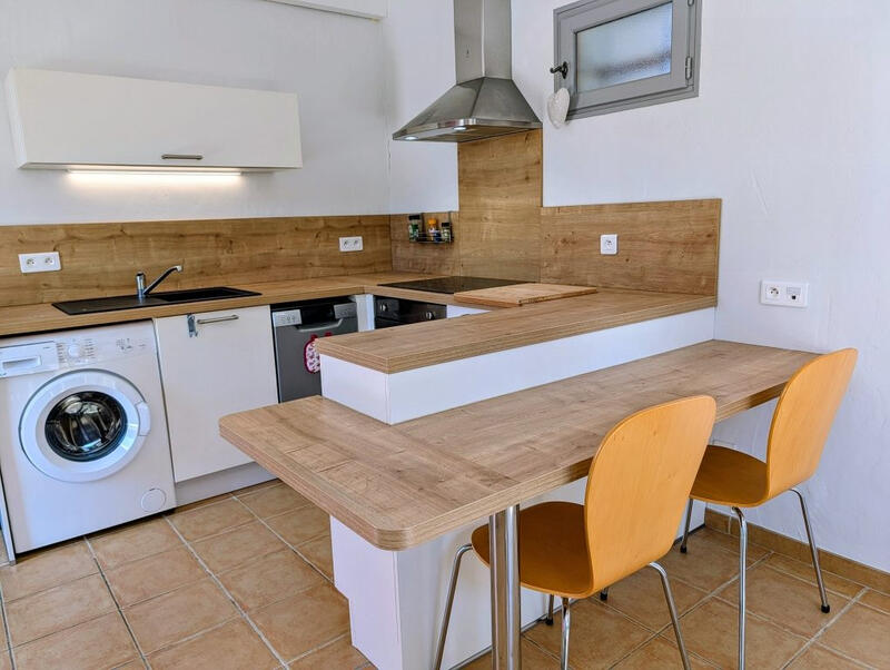 Maison - 227 m² - 7 pièces