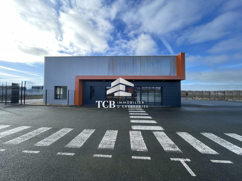 Local d'activités - 476 m²