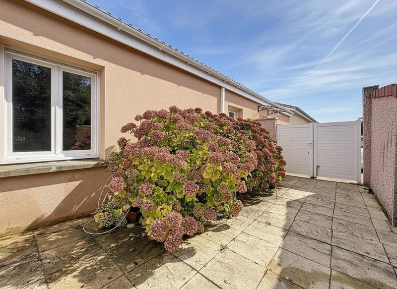 Maison - 102 m² - 4 pièces