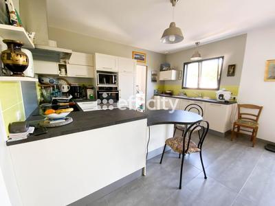 Maison - 123 m² - 4 pièces