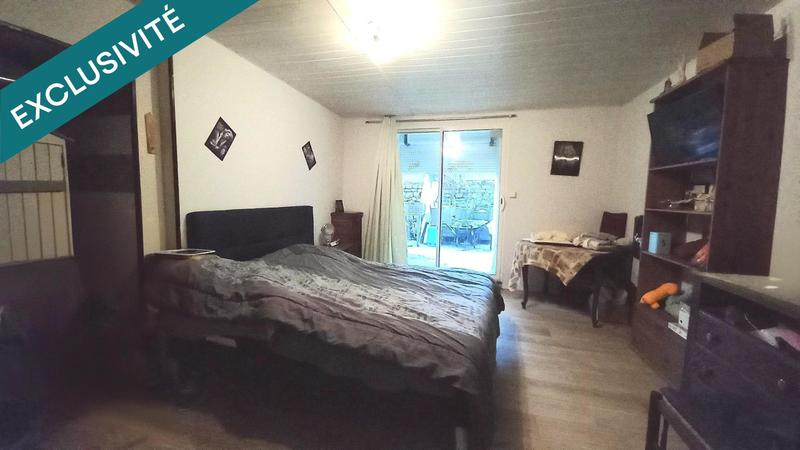 Maison - 216 m² - 7 pièces