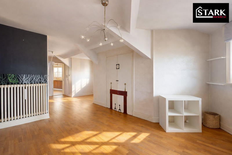 Appartement - 110 m² - 4 pièces