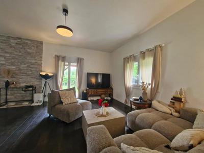 Maison - 74 m² - 4 pièces