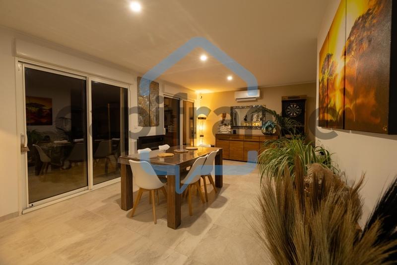 Maison - 110 m² - 4 pièces