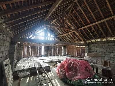Ferme - 130 m² - 2 pièces