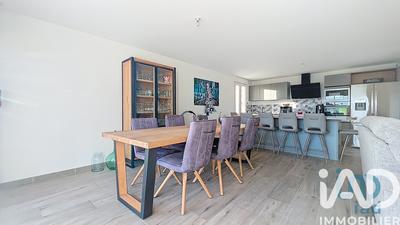 Maison - 184 m² - 8 pièces
