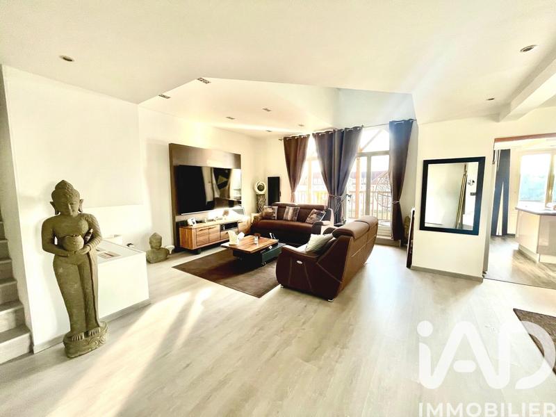 Appartement - 162 m² - 6 pièces