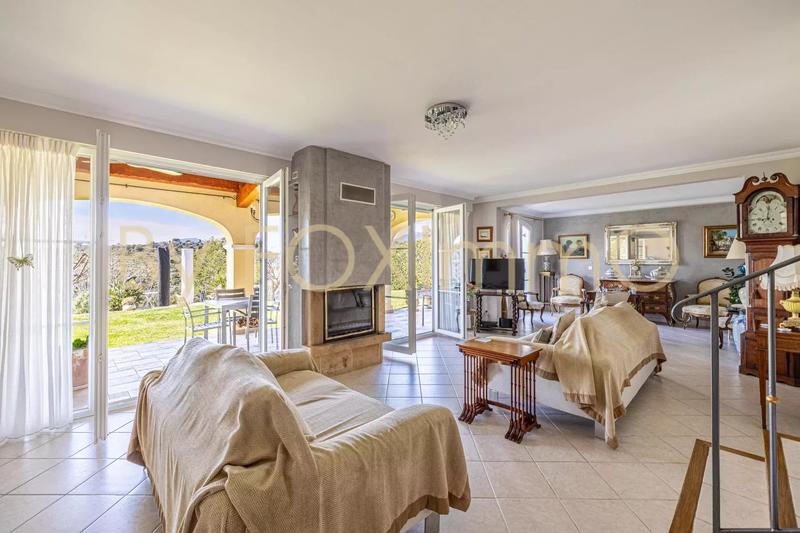 Maison - 142 m² - 6 pièces