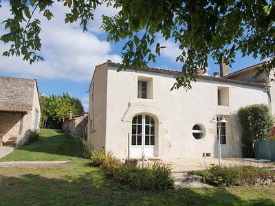 Maison - 261 m² - 9 pièces